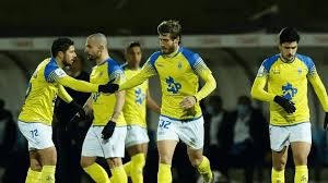 判罚准确吗？维萨单刀横传戈登打入空门，VAR判定维萨越位在先